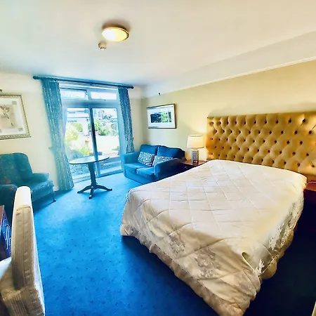 Belvedere 4* Cork