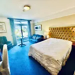 ベルヴェデーレ 4* コーク